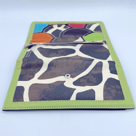 Multi Colored And Multi Patterned NWOT Wallet Giraffe Print And Multi Colores - Picture 6 of 7